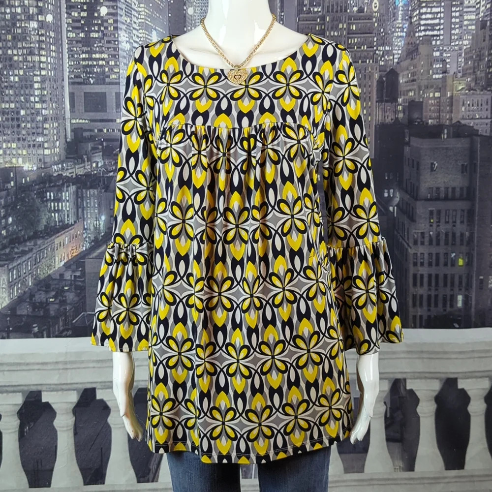 Olian sz S Yellow, Black, & White Maternity Tunic with Flowing Sleeves